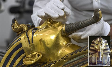 Halskette Teenager Würstchen tutankhamun death mask location Status Außergewöhnlich Fragebogen