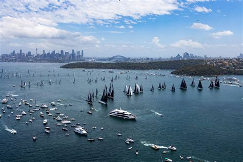 Rolex Sydney Hobart Yacht Race: Hang On Tight - The New York Times