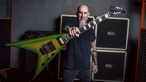 Anthrax's Scott Ian honors Dimebag Darrell with new "Baldini Burst ...