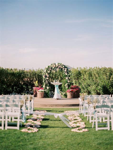 outdoor garden wedding venue | Garden wedding, Garden wedding venue, Gorgeous gardens