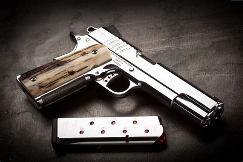 Pistol Wallpapers For Iphone - Wallpaper Cave