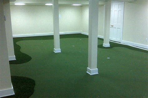 Indoor Putting Green