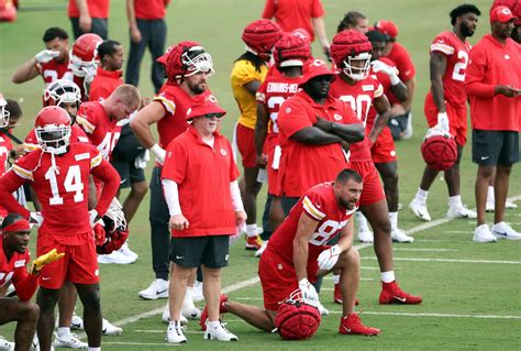 Travis Kelce Gets Physical With Teammate At Practice