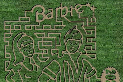 16 Biggest and Best Corn Mazes in the US to Get Lost In