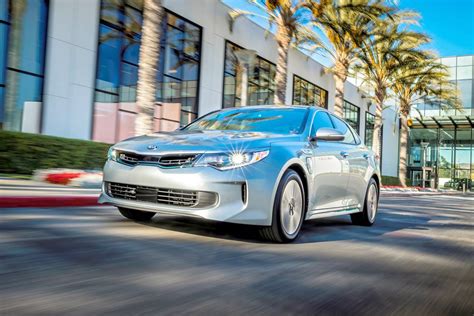 Kia Hybrid Cars Research, Pricing & Reviews | Edmunds