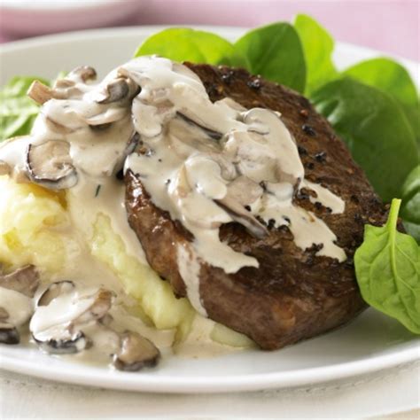 Peppered steak with creamy mushroom sauce (This one is a winner!)