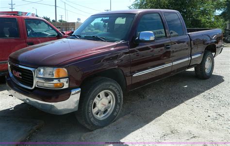 2002 GMC Sierra 1500 Z71 pickup truck in Plainville, KS | Item G7889 sold | Purple Wave