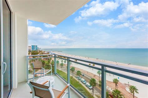 11 Best Hotels on Clearwater Beach | Hand-picked Guide 2022