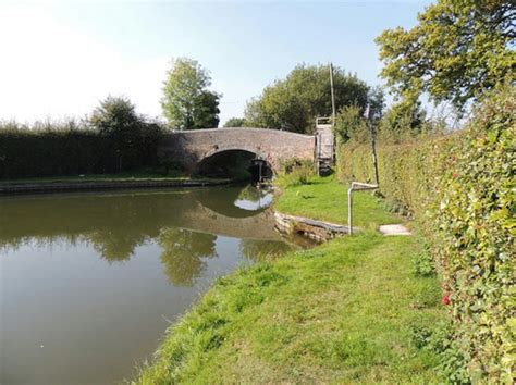 LICHFIELD CANAL Heritage Towpath Trail — Shorthand Social