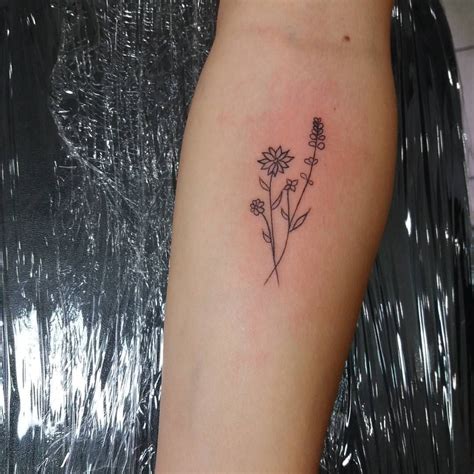 simple tattoo simple flowers tattoogirs tattoo minimal tattoo | Simple ...