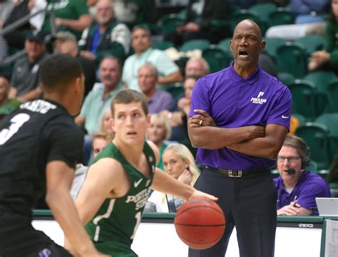 Canzano: University of Portland stands by men’s basketball coach Terry Porter