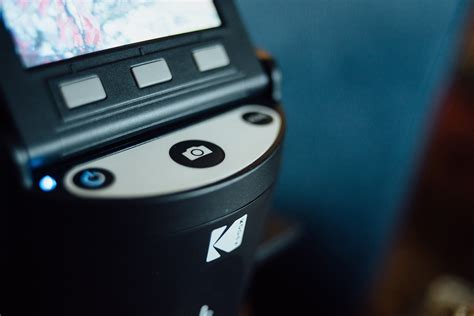 Review: Kodak Scanza film scanner is easy-to-use, but overpriced ...