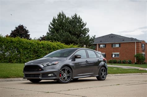 2015 Ford Focus Titanium Hatchback Review