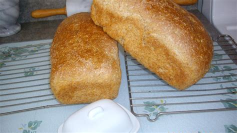 Outstanding Oatmeal Bread for Bread Machine Recipe - Food.com