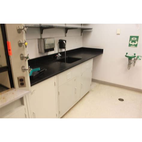 LAB BENCHES, CABINETS & SHELVES IN ROOM - Able Auctions