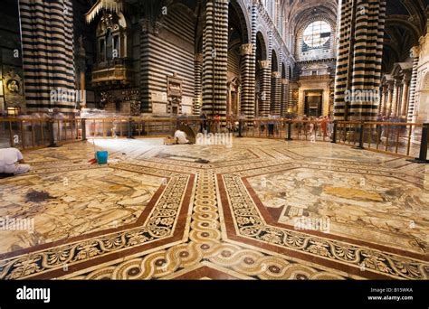 Siena cathedral floor hi-res stock photography and images - Alamy