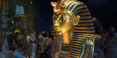 King Tut's Mask Damaged; Beard Snapped Off During Botched Cleaning | HuffPost