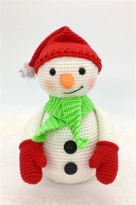 Free Crochet Snowman Pattern - Cuddly Stitches Craft