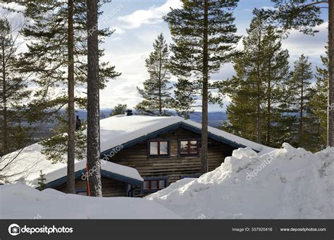 Typical Wooden Houses Sweden Winter — Stock Photo © a40757 #357920416