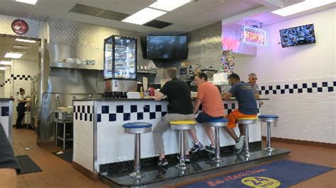 Bob and Edith's Diner Franchise Costs & Franchise Info | Franchise Buy