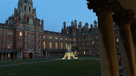 Founder’s Building, Royal Holloway, England : pic