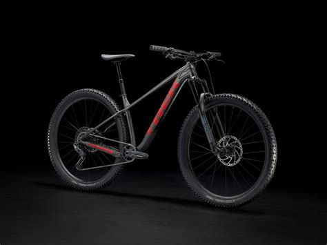 Trek Roscoe 8 Mountain Bike 2023 - MTB - JE James Cycles