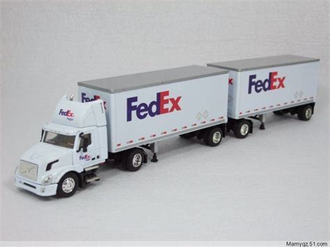 1:64 DG FedEx Federal Express VOLVO double container trailer truck model | Trucks, Car model, Volvo