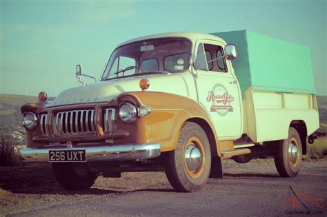 VINTAGE 1960 BEDFORD J1 PICKUP TRUCK (PERFECT CONDITION)