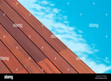 Ipe pool deck hi-res stock photography and images - Alamy