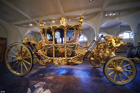 Gold State Coach vs Diamond Jubilee State Coach: Inside King Charles' coronation carriages - WSTPost