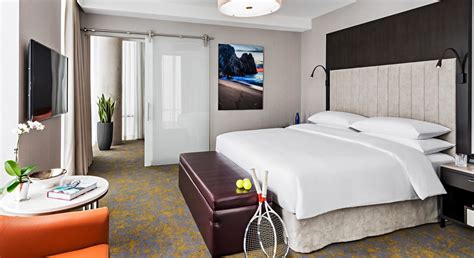 Hotel X Toronto | Hotel on Lake Ontario Waterfront | One Bedroom Suite