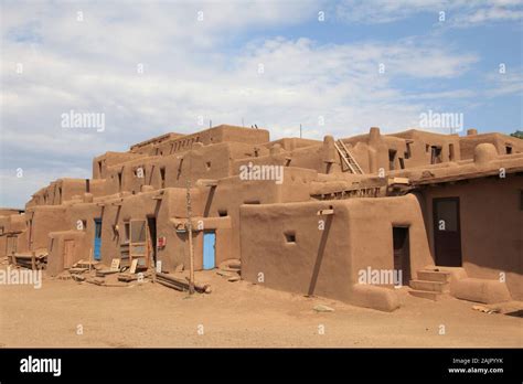 Taos Pueblo, UNESCO World Heritage Site, Taos, New Mexico, USA Stock ...