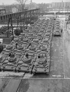 Valentine tanks from the Angus Shops (Montreal) awaiting l… | Flickr
