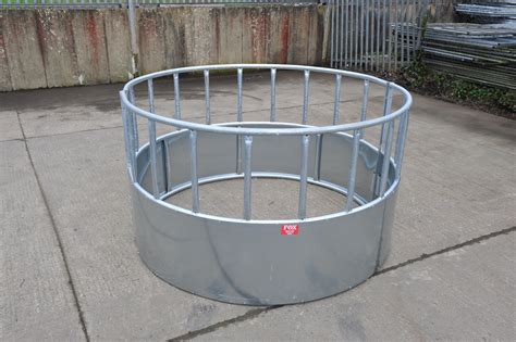 Cattle Circular Feeders - Fox Bros Engineering Ltd