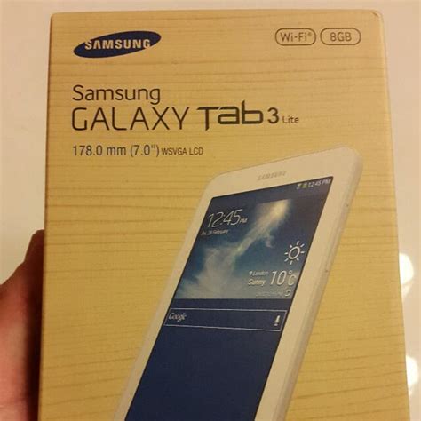 Samsung Galaxy Tab 3 Lite 8GB , Computers & Tech, Parts & Accessories, Networking on Carousell