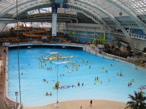 Mall Parks Teil 3: World Waterpark Edmonton – Airtimers.com