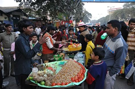 Exploring Kolkata's Street Food: 15 Famous Dishes & Places