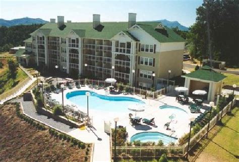 1 or 2 Bedroom Suite at Sunrise Ridge Resort in Pigeon Forge, Tennessee