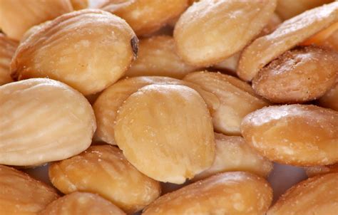 Marcona Almonds Close Up | Photo shoot for new product - Mar… | Flickr