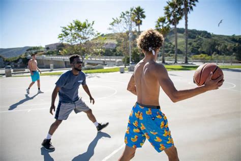 How To Style Basketball Shorts? » TheHoop.Blog