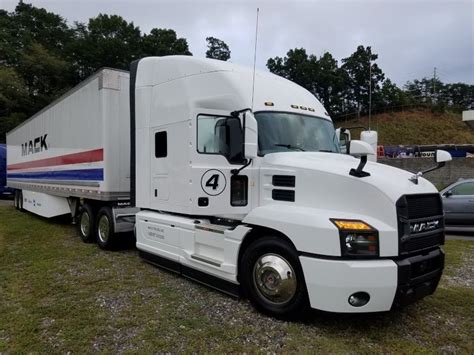 Test driving the Mack Anthem: Consistency, right specs key to reaching 10 mpg - FreightWaves