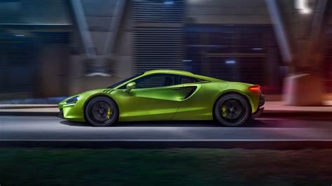 McLaren Artura is a meaner, greener supercar - CNET