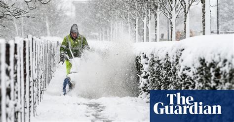 Snow in the UK – in pictures | UK news | The Guardian