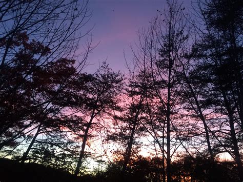 Gatlinburg Tennessee at sunset. [OC] [1920x1080] | Gatlinburg tennessee, Gatlinburg, Sky photos