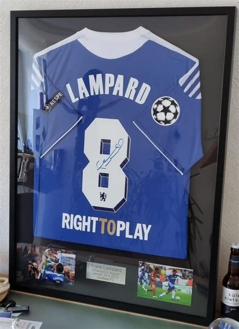 Got my first signed chelsea shirt! From the CL final of 2012 framed the ...