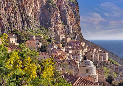 MONEMVASIA, the "single access" to the past | Views of Greece