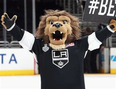 LA Kings suspend its mascot after sexual harassment lawsuit - Swipe Sports