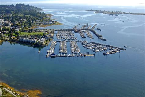 Comox Bay Marina in Comox, Vancouver Island, BC, Canada - Marina Reviews - Phone Number ...