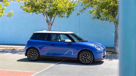 2025 Mini Cooper S: A Detailed Review - Cruise Around The World 2025