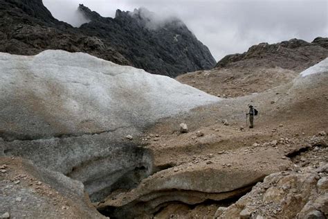 Puncak Jaya Glacier : Photos, Diagrams & Topos : SummitPost